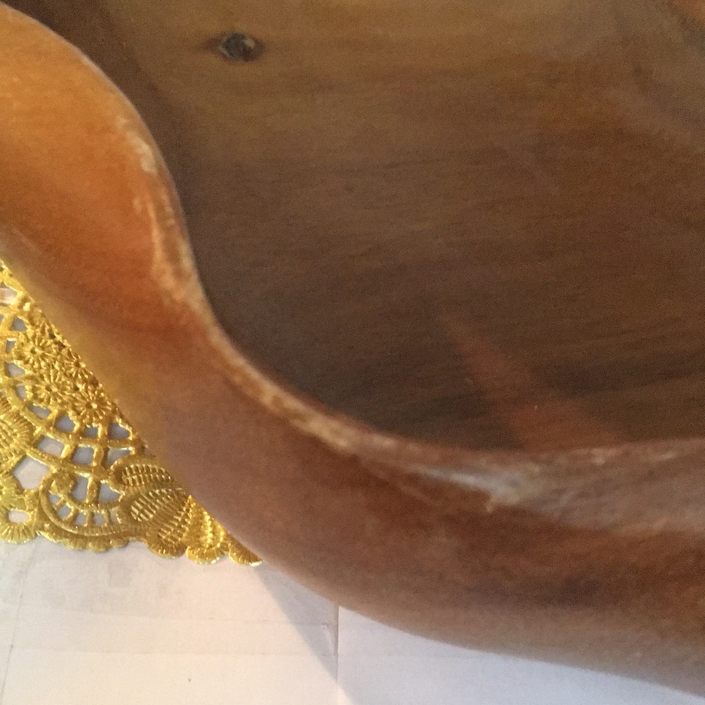 Teak oversized snack bowl, divided - Picture 4 of 5